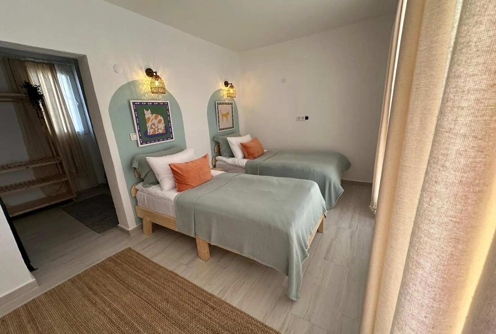 Monk Island Otel İzmir 0*,