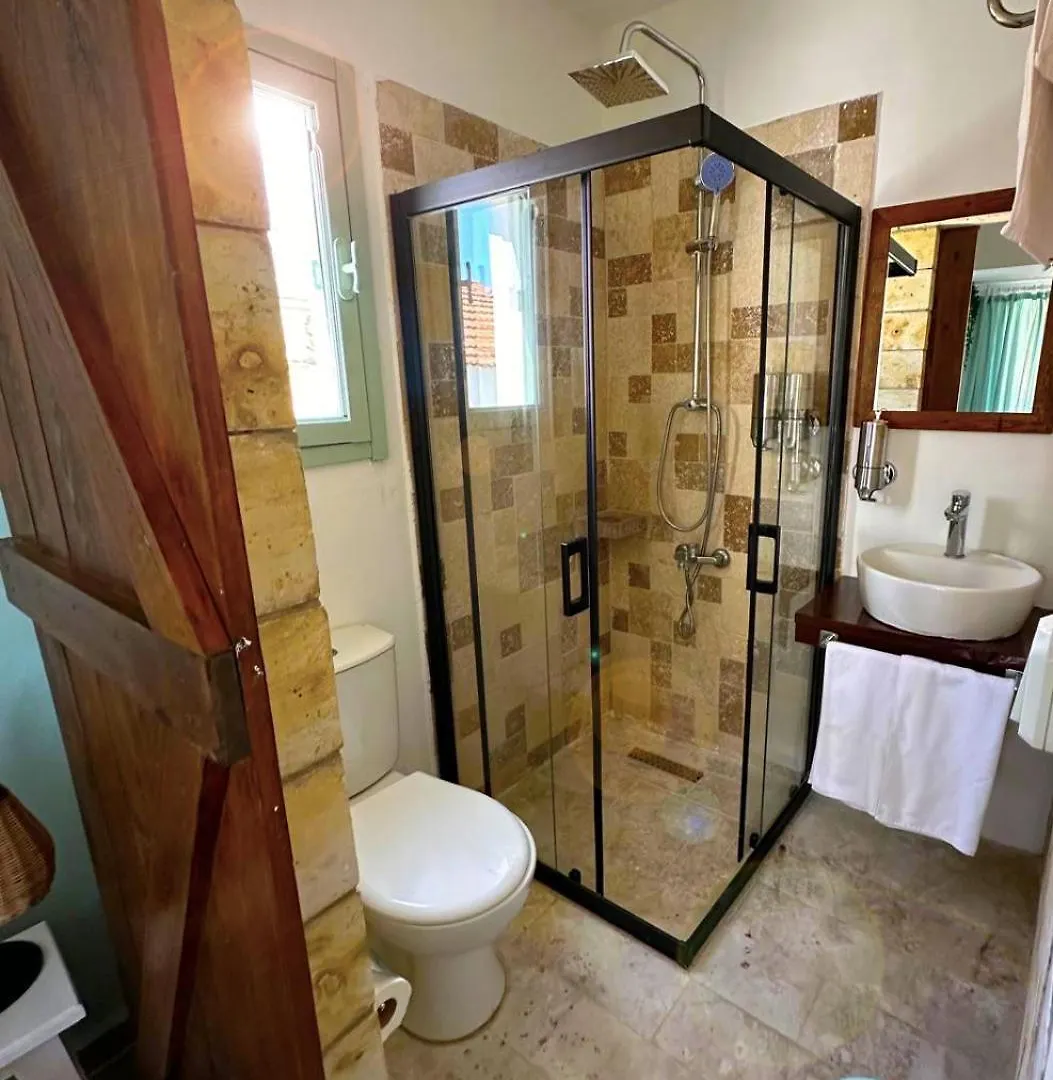 Monk Island Otel İzmir