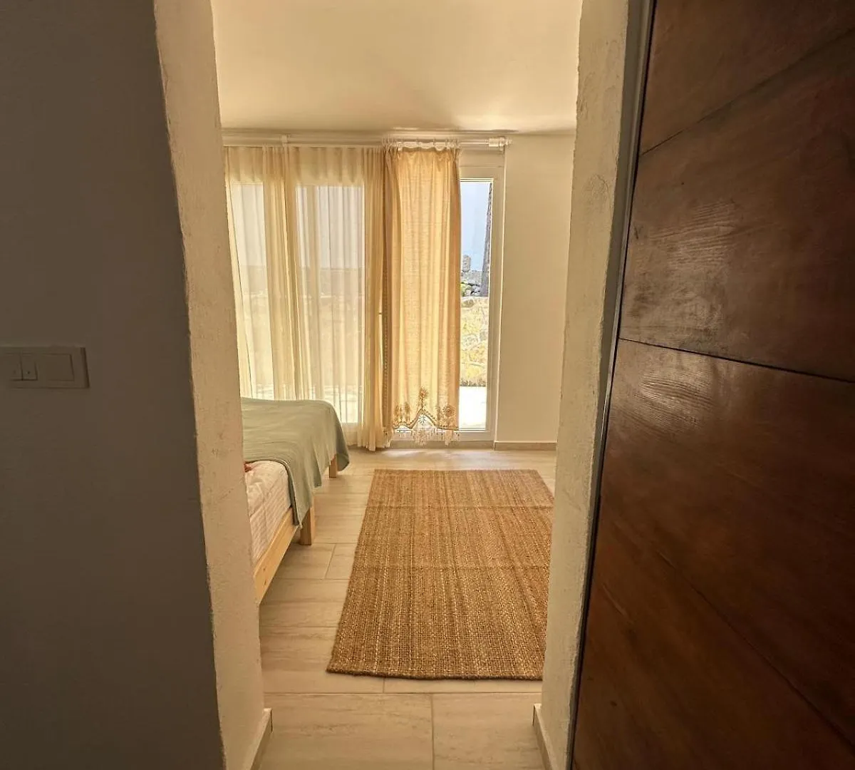 Monk Island Otel İzmir