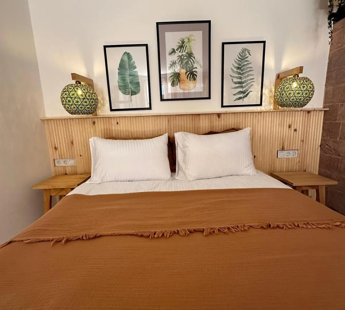 Monk Island Otel İzmir 0*,
