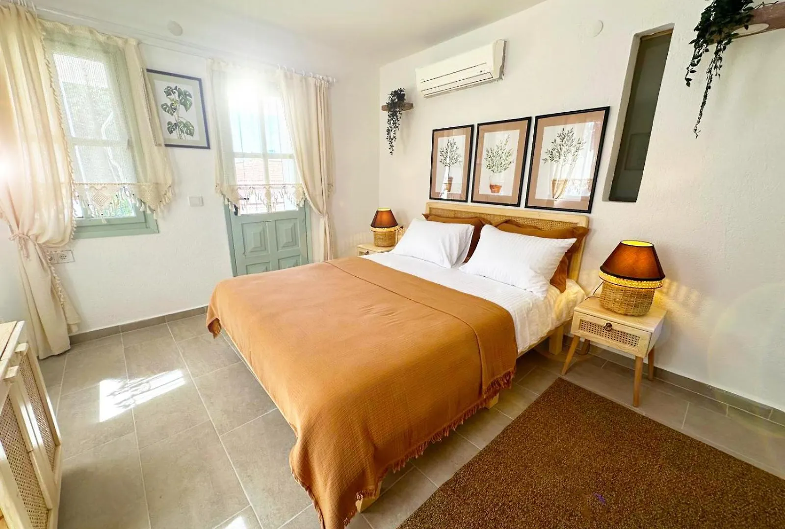 Monk Island Otel İzmir