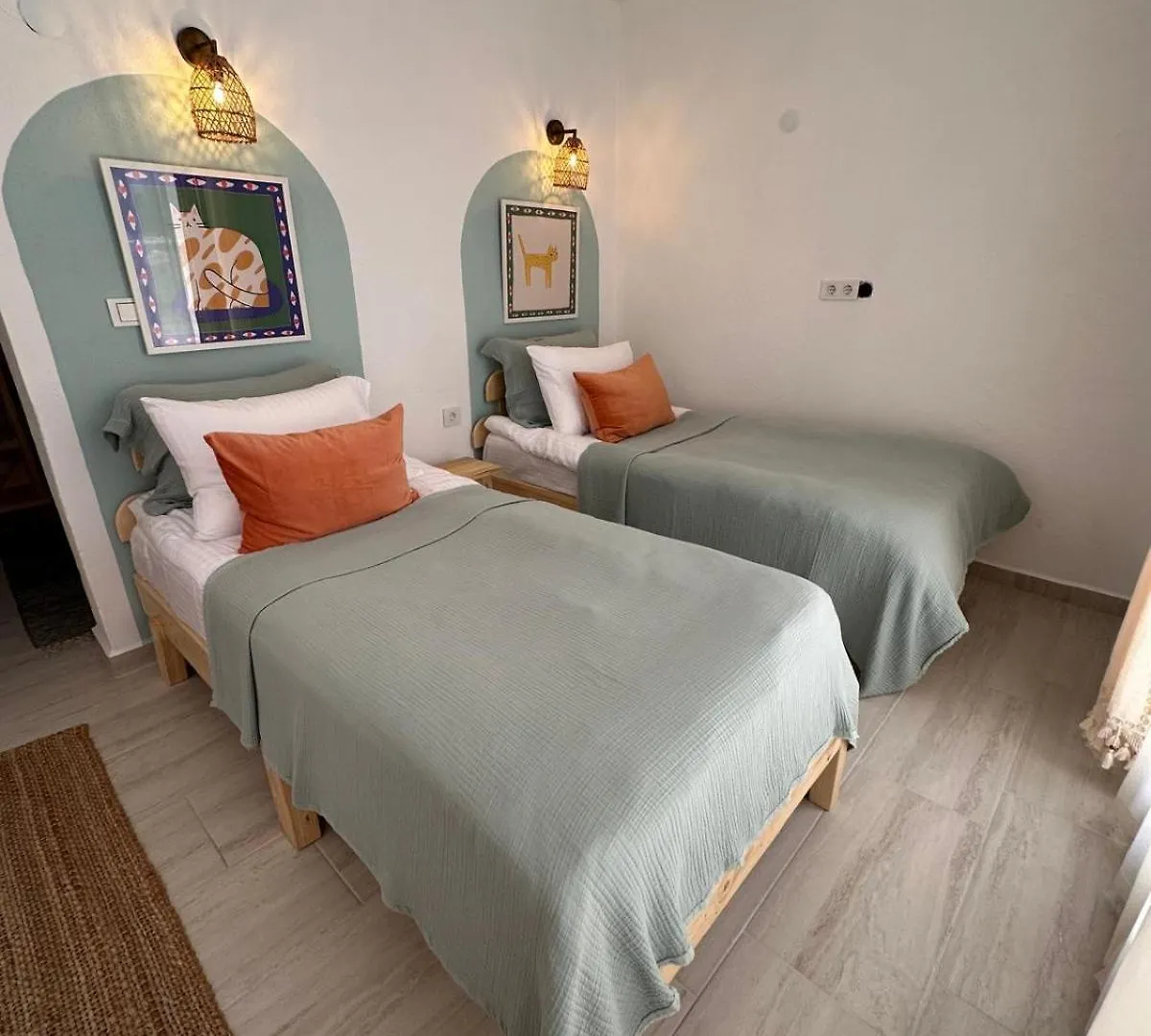 Monk Island Otel İzmir